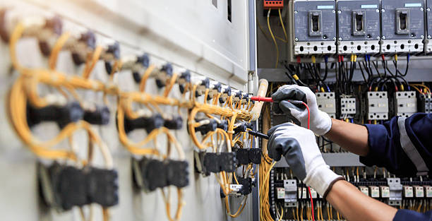 Professional Electrician technician working in Mechanicsburg, PA